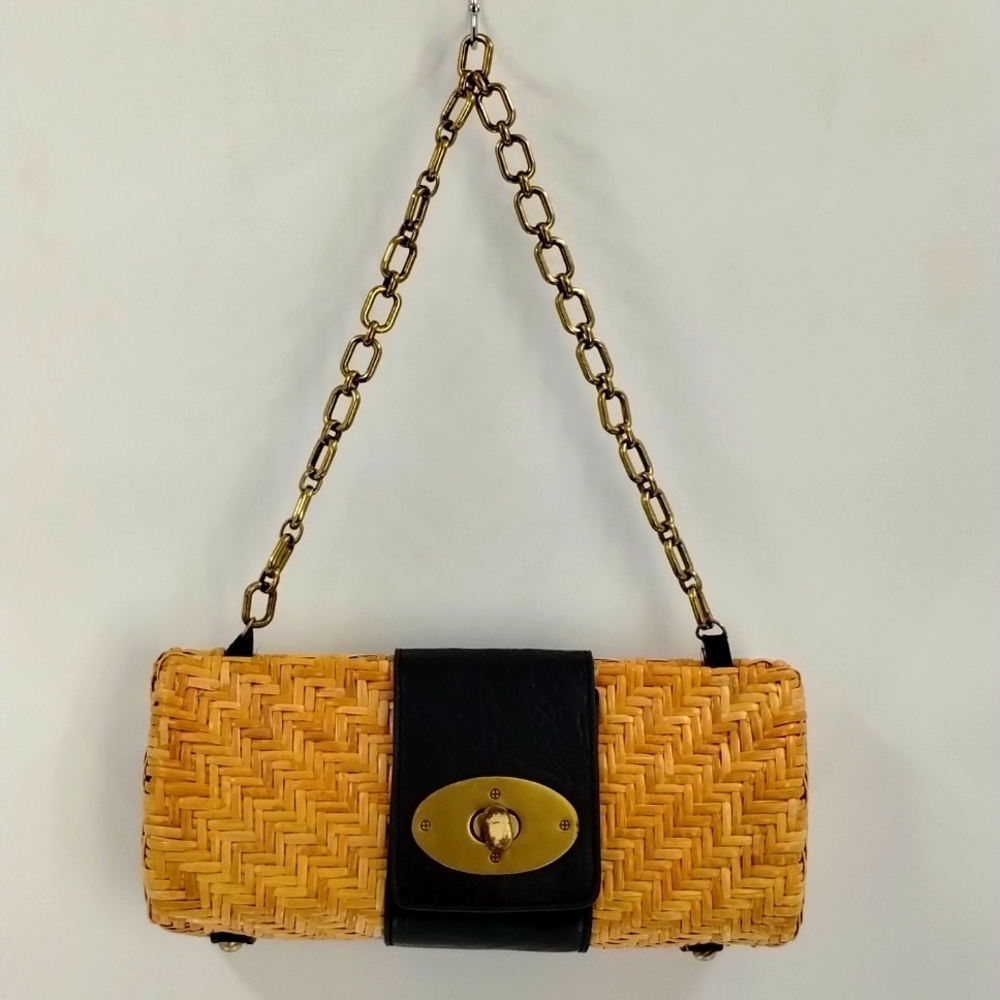 Poppie Jones Straw Bag with Gold Chain kisslock closure
